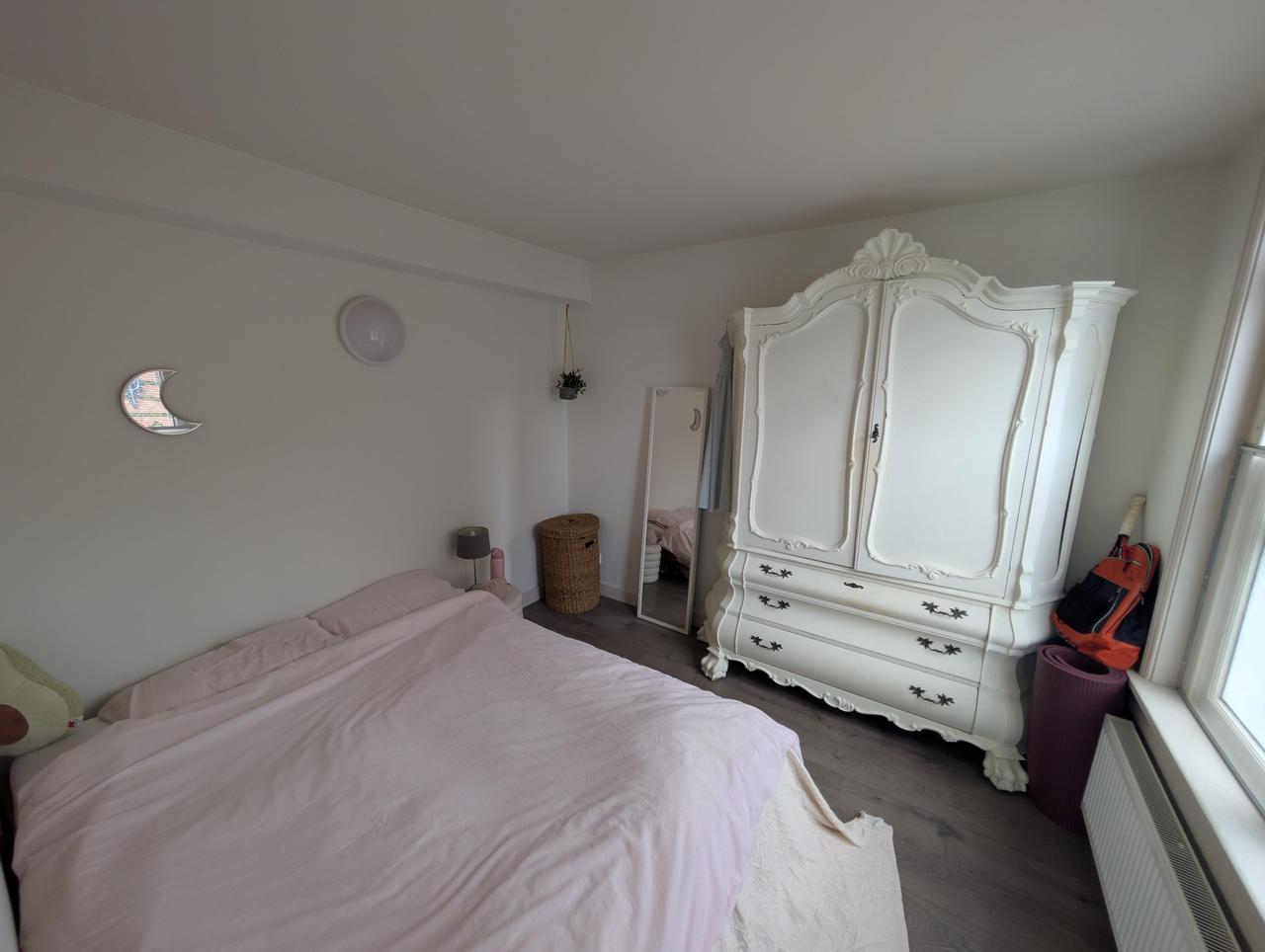One-bedroom apartment with terrace in Arnhem - Image 7