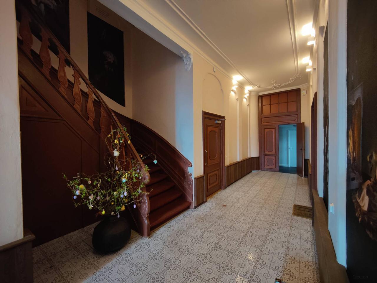 One-bedroom apartment with terrace in Arnhem - Image 12