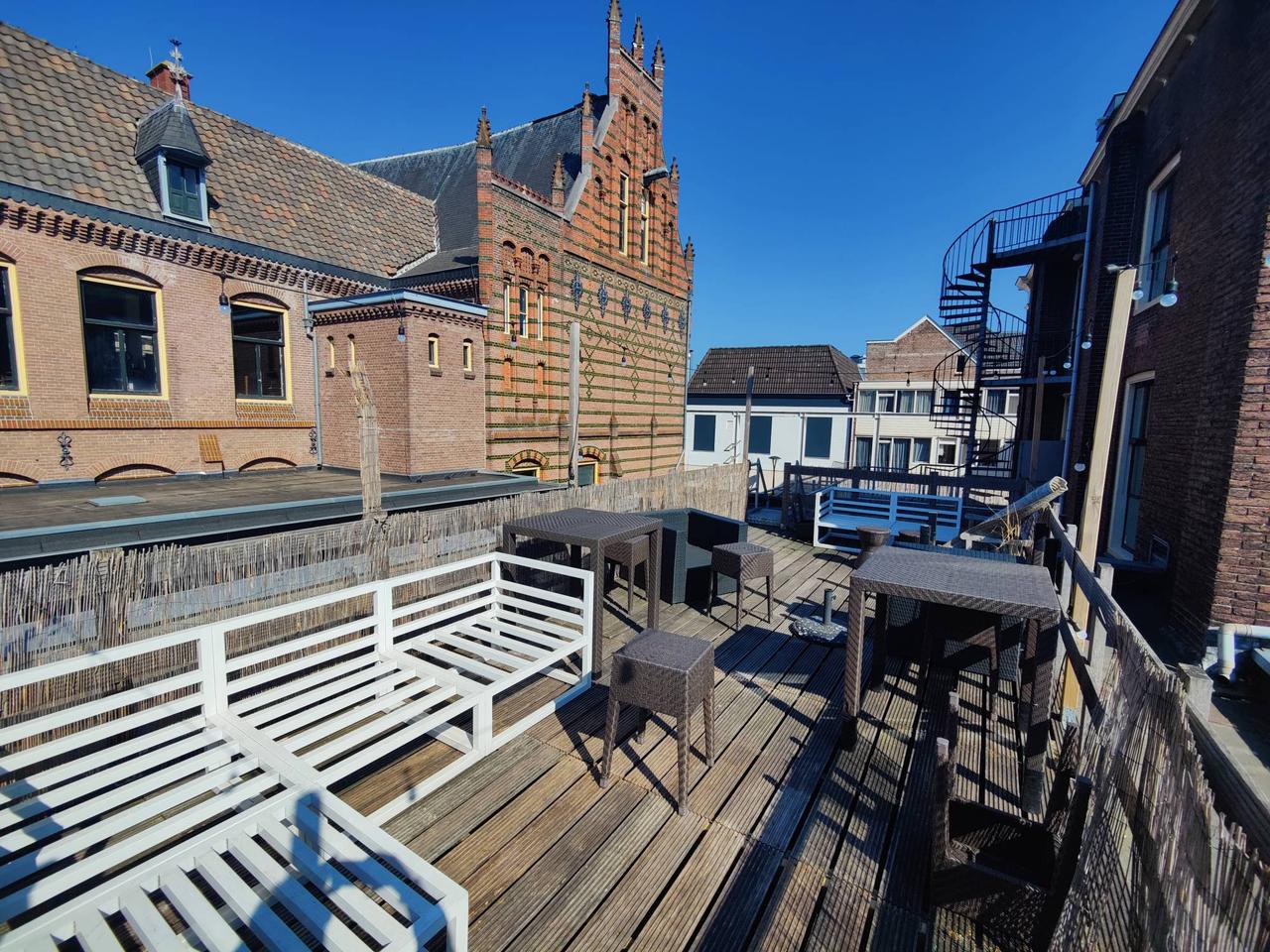 One-bedroom apartment with terrace in Arnhem - Image 16