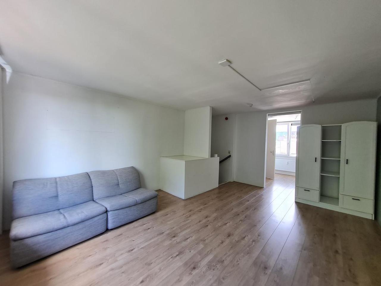 Semi-studio met slaapkamer in Tilburg - Afbeelding 9