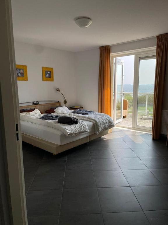 Gemeubileerd penthouse met vijf balkons - Afbeelding 16