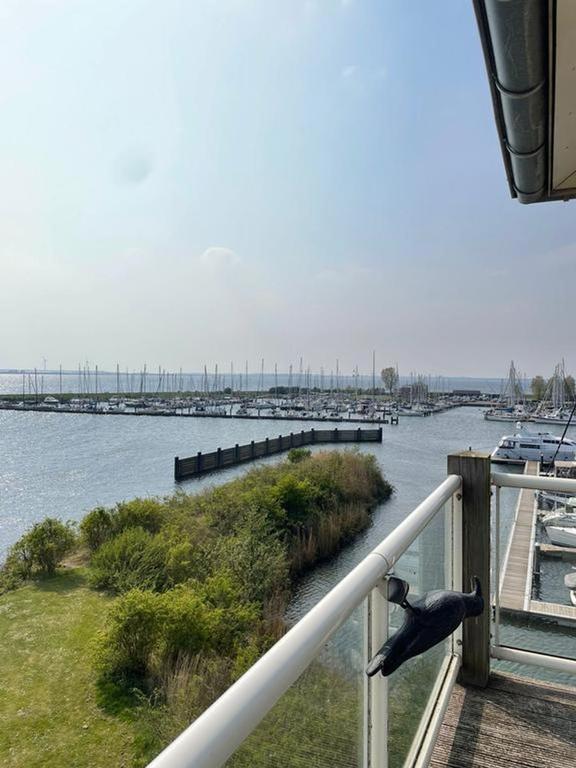 Gemeubileerd penthouse met vijf balkons - Afbeelding 19
