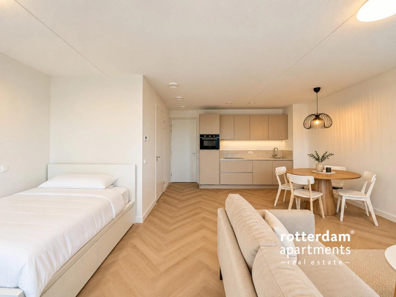 Gemeubileerde studio met balkon in Rotterdam - Afbeelding 3
