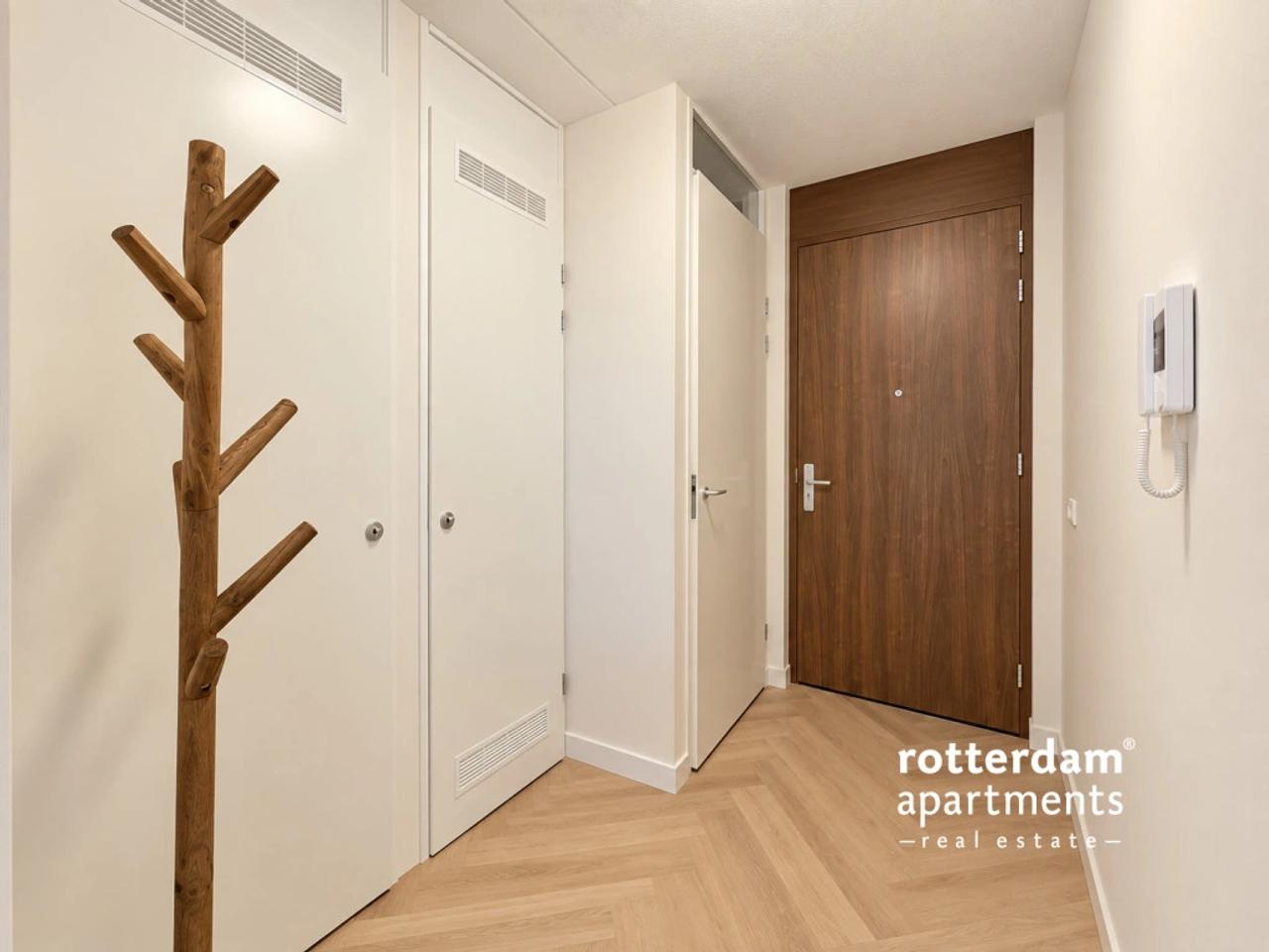 Gemeubileerde studio met balkon in Rotterdam - Afbeelding 10