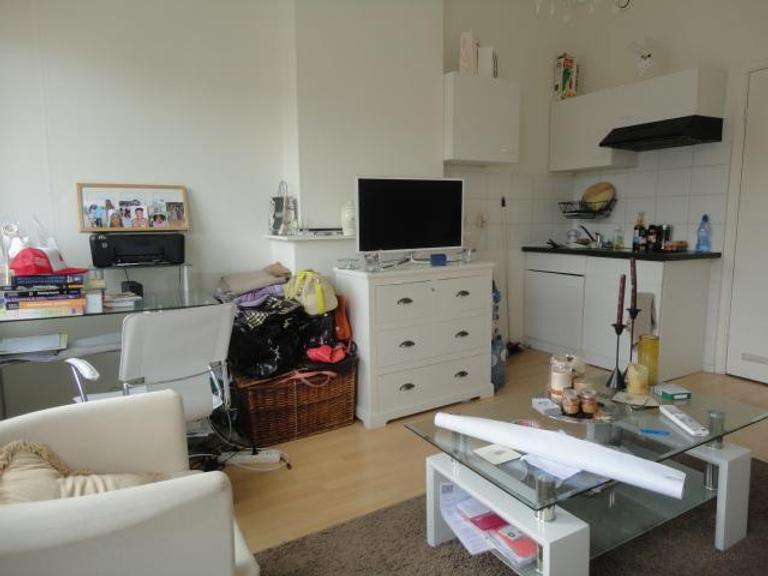 Apartment for Rent near Koningsplein - Image 2