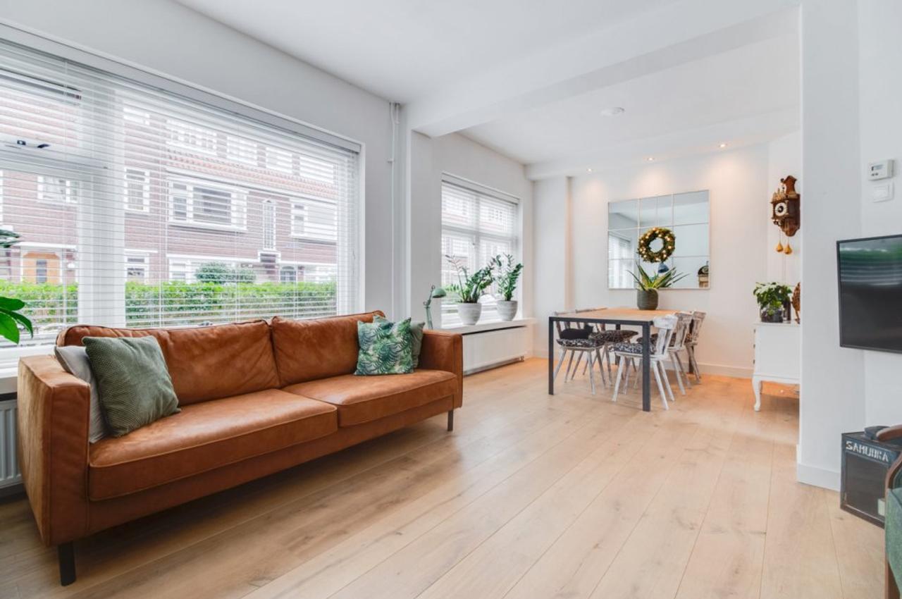 2-Bedroom Home with Garden in Groningen - Image 2