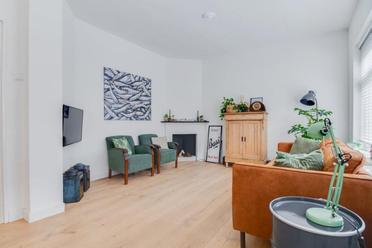 2-Bedroom Home with Garden in Groningen - Image 3