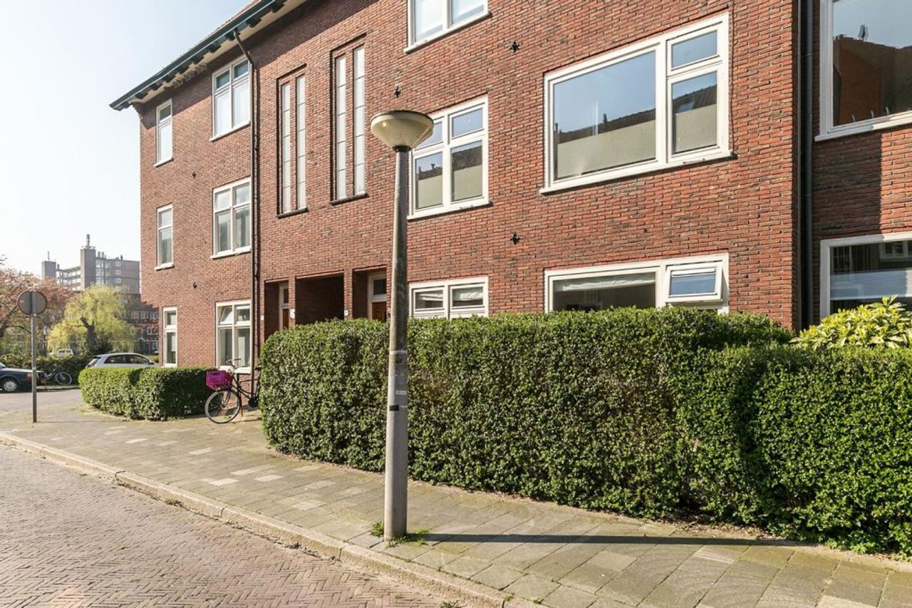 2-Bedroom Home with Garden in Groningen - Image 11