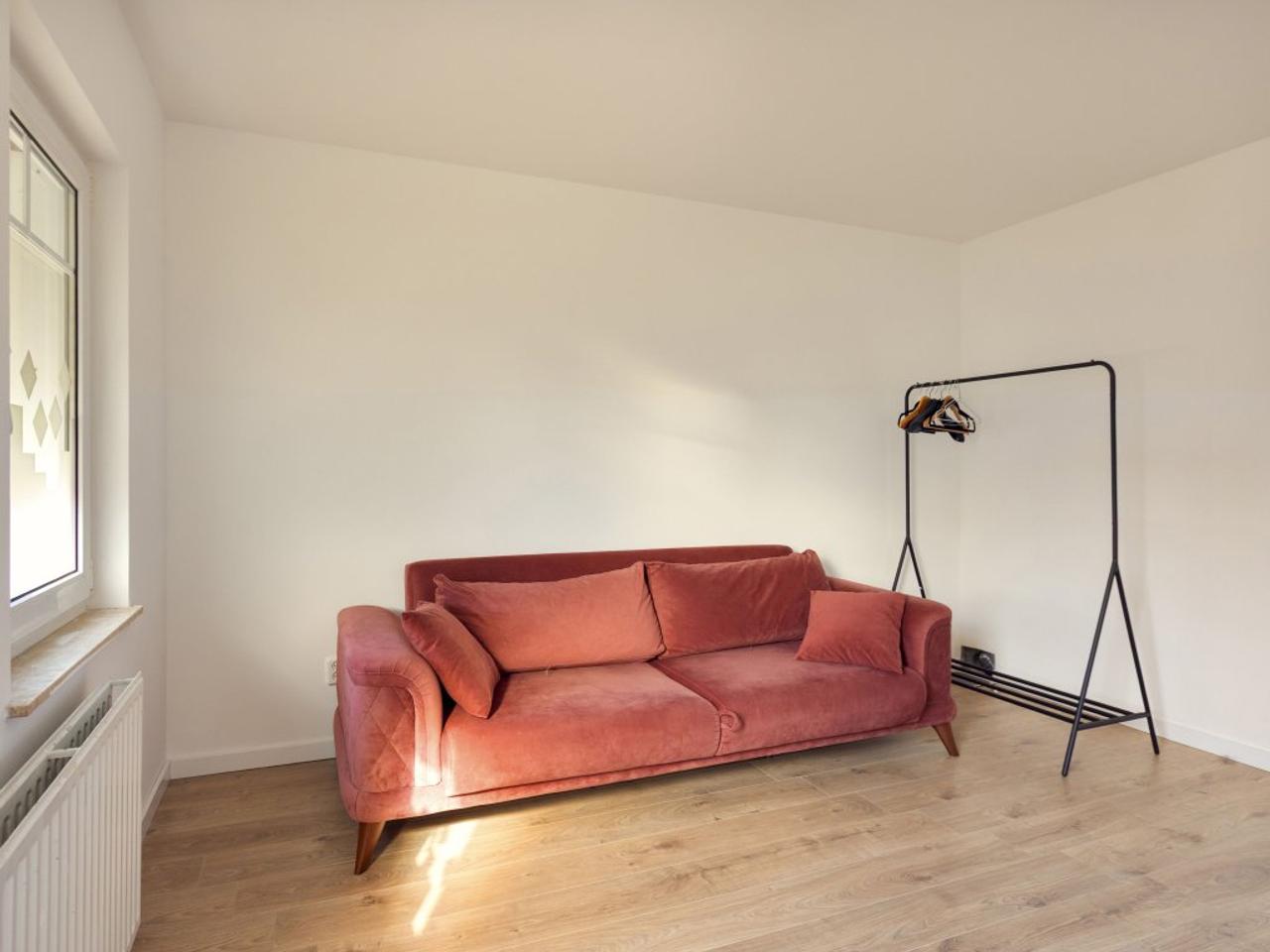 161 m² family home with garden and garage - Image 14