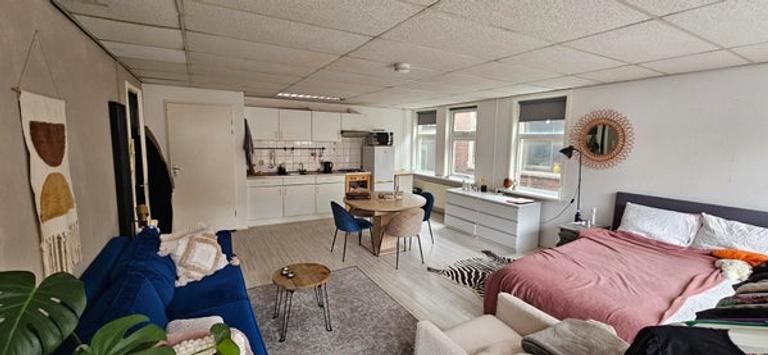 36 m² room with private balcony in Groningen - Image 2