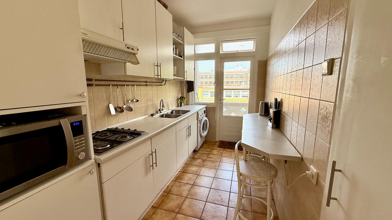 Furnished 3-room apartment with balcony - Image 7