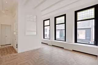 80 m² Corner Apartment on Denneweg