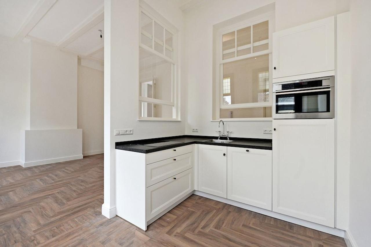 80 m² Corner Apartment on Denneweg - Image 2