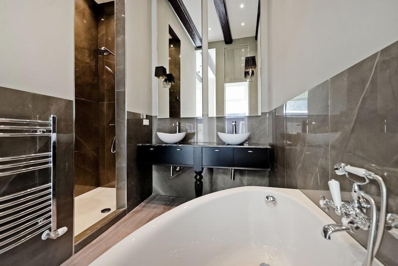 80 m² Corner Apartment on Denneweg - Image 3