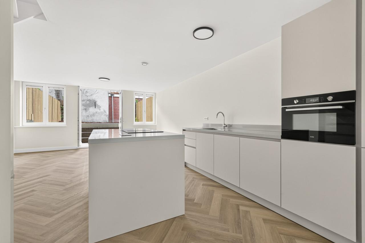 102 m² duplex ground-floor home with garden - Image 2