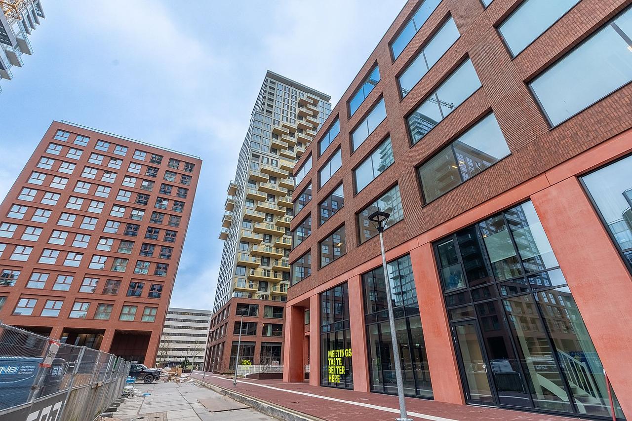 Hoekappartement van 75 m² met balkon - Afbeelding 1