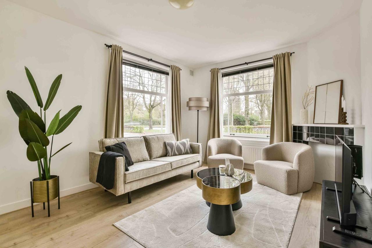 Gemeubileerd 3-kamerappartement in Rijnbuurt - Afbeelding 1