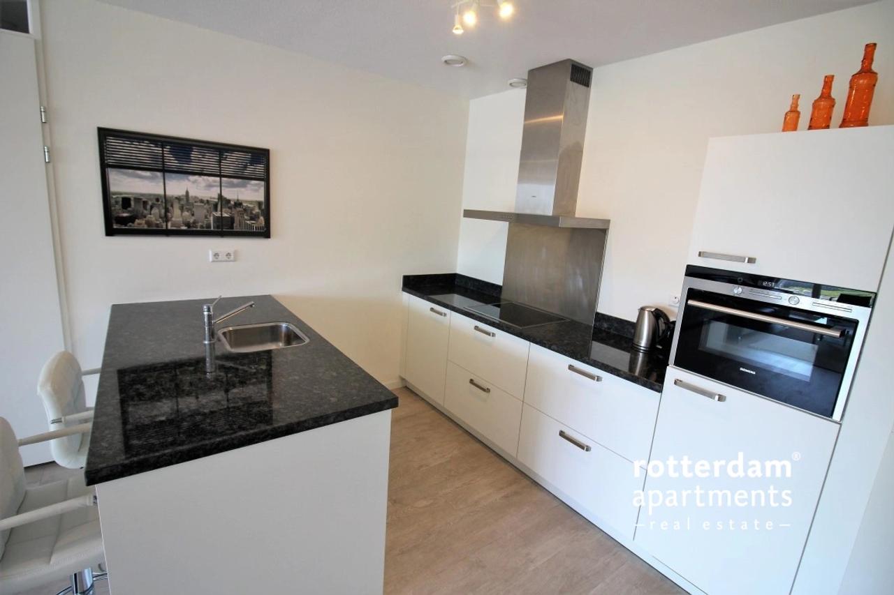 Gemeubileerd 3-kamerappartement bij Centraal - Afbeelding 5