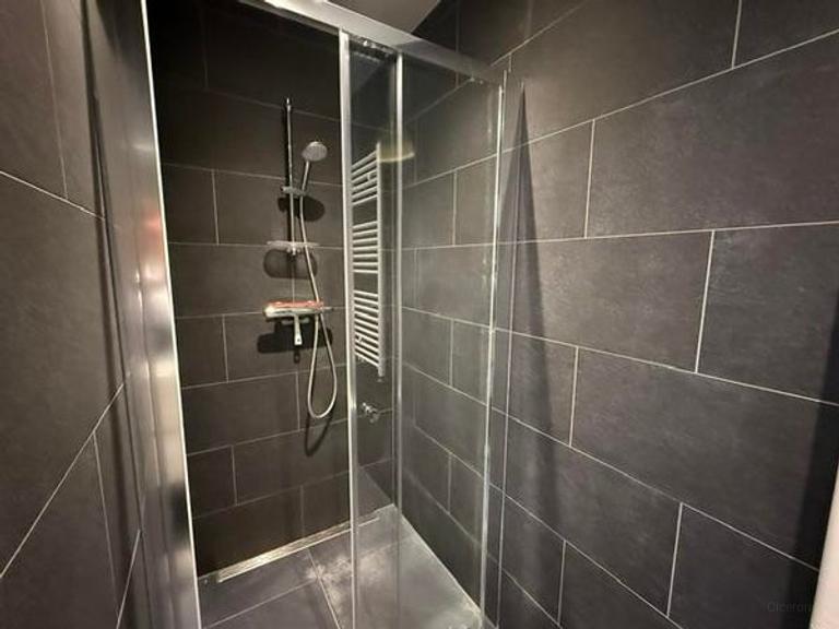 Licht 3-kamerappartement met balkon in De Baarsjes - Afbeelding 8