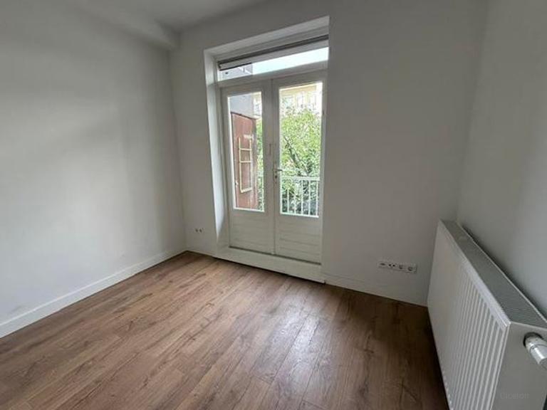 Licht 3-kamerappartement met balkon in De Baarsjes - Afbeelding 9