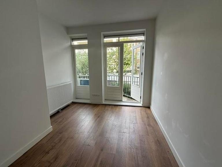 Licht 3-kamerappartement met balkon in De Baarsjes - Afbeelding 10