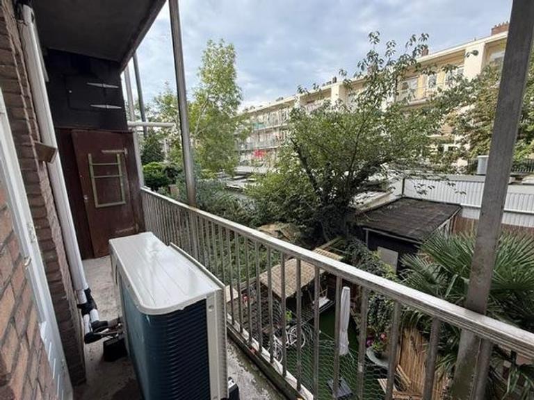 Licht 3-kamerappartement met balkon in De Baarsjes - Afbeelding 11