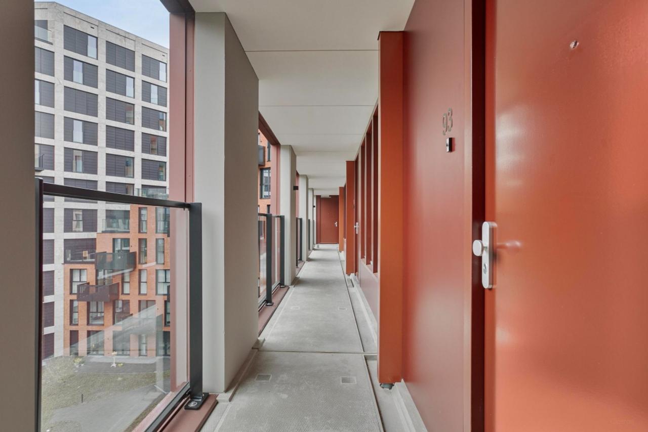 Gemeubileerd 3-kamerappartement met balkon - Afbeelding 2