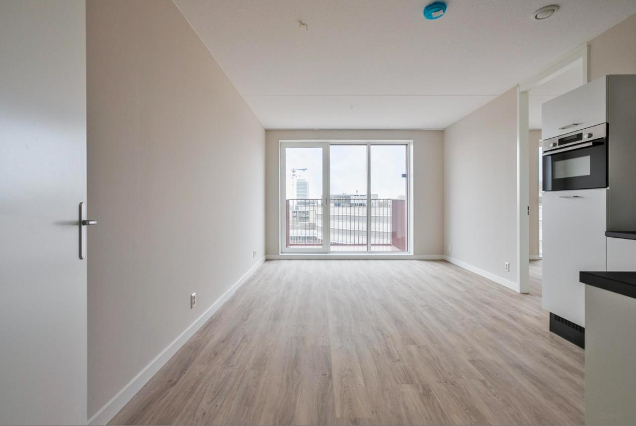 Gemeubileerd 3-kamerappartement met balkon - Afbeelding 4