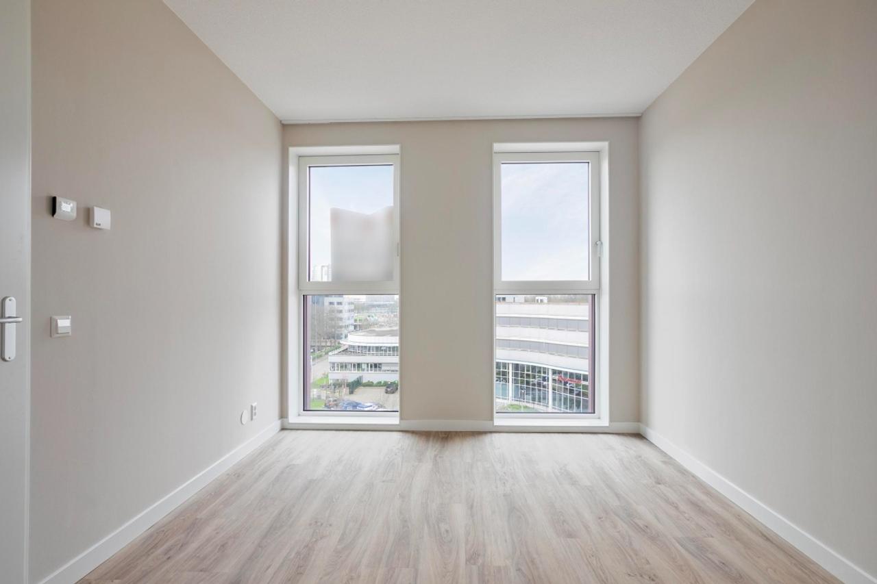 Gemeubileerd 3-kamerappartement met balkon - Afbeelding 9
