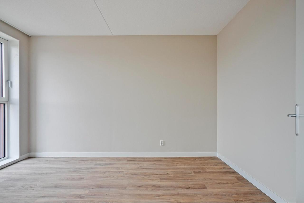 Gemeubileerd 3-kamerappartement met balkon - Afbeelding 11