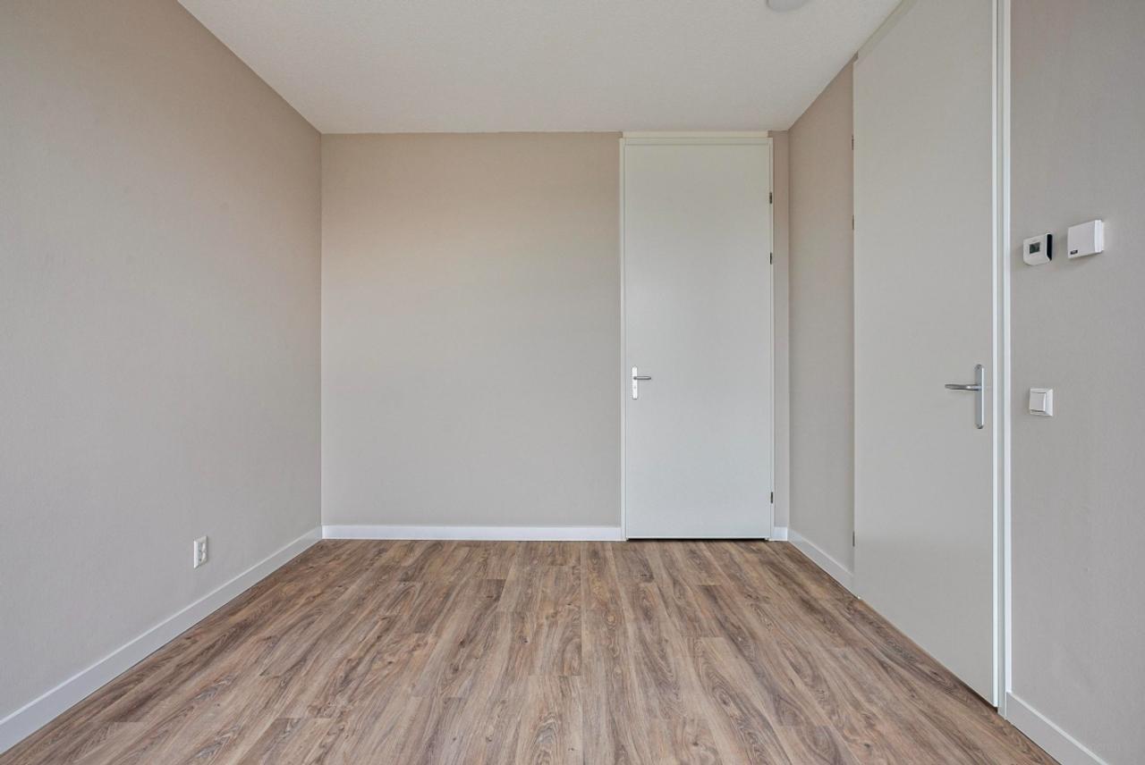 Gemeubileerd 3-kamerappartement met balkon - Afbeelding 12