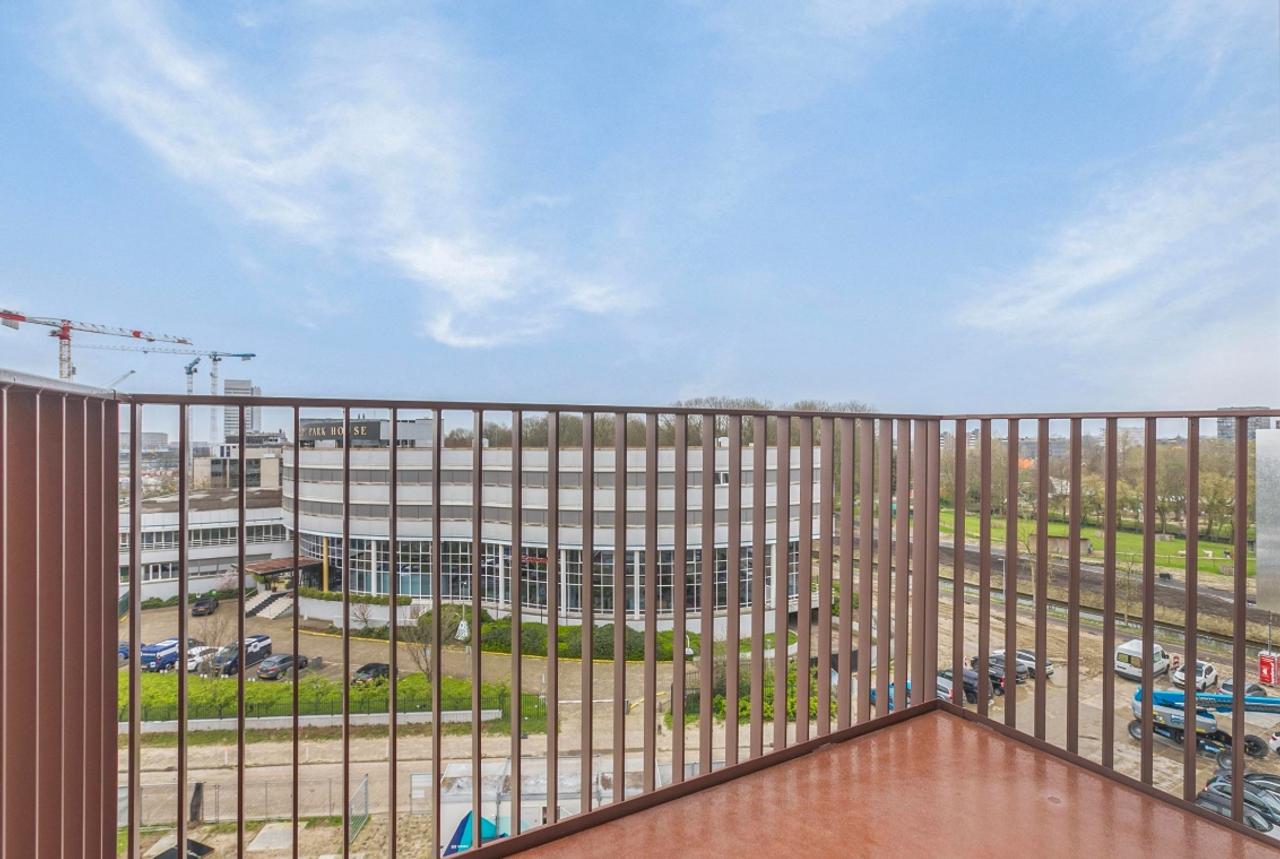 Gemeubileerd 3-kamerappartement met balkon - Afbeelding 13