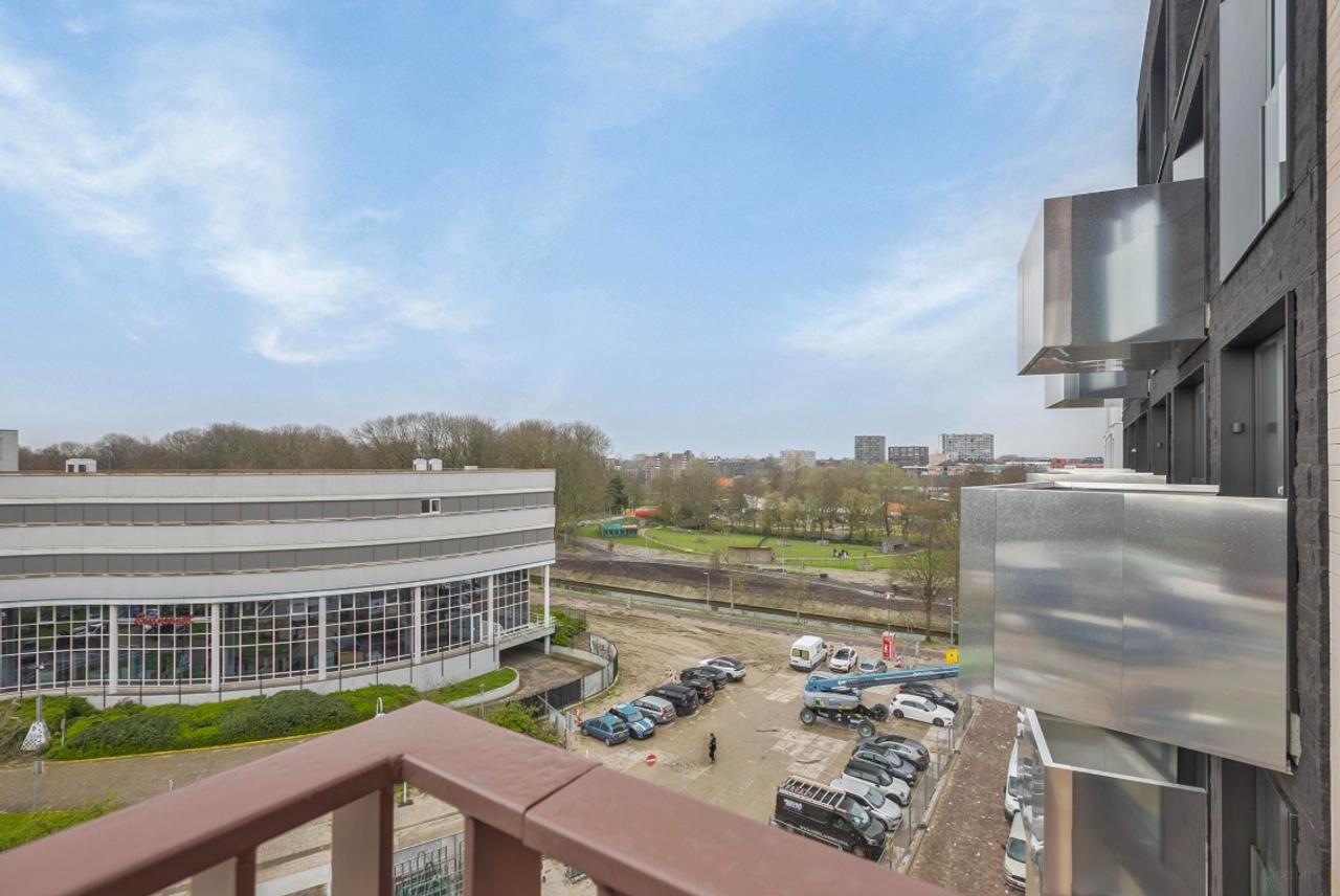 Gemeubileerd 3-kamerappartement met balkon - Afbeelding 14