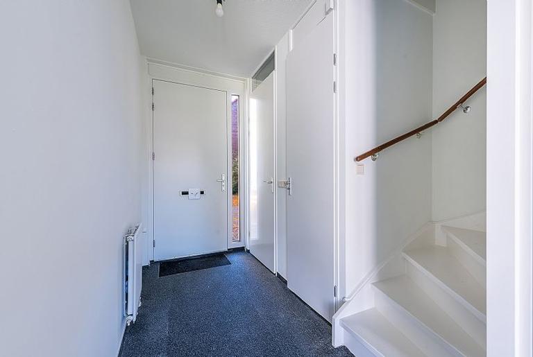 Mid-terrace house with garage in De Kakert - Image 5