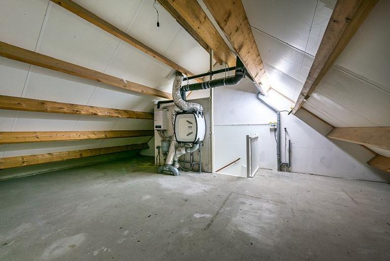 Mid-terrace house with garage in De Kakert - Image 19