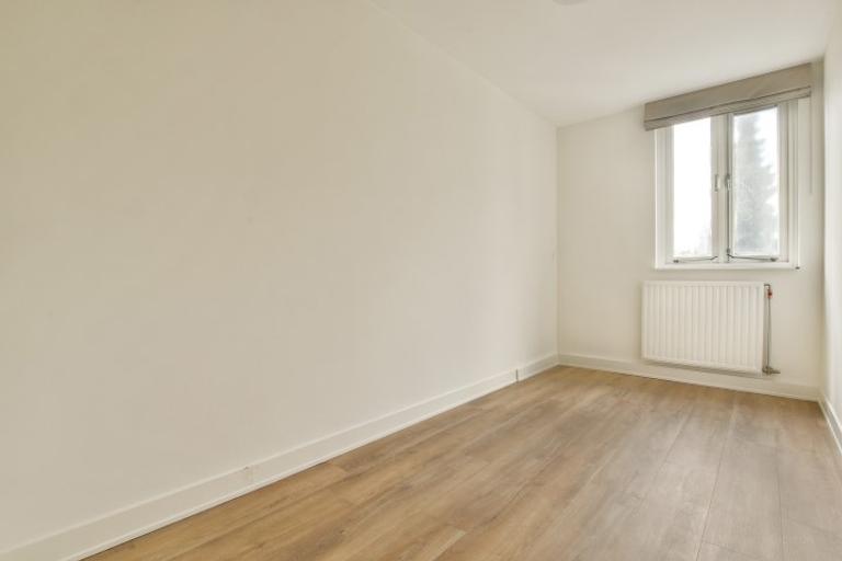 Licht 3-slaapkamerappartement met balkon - Afbeelding 11