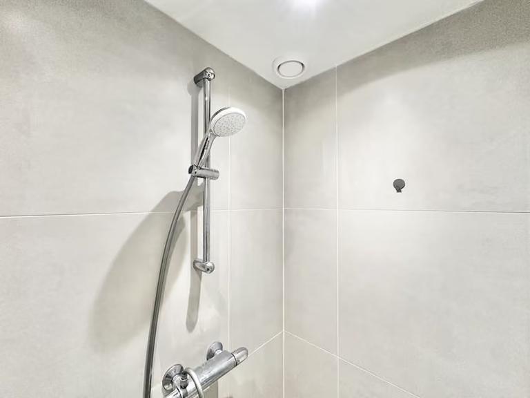 55 m² appartement met balkon in De Pijp - Afbeelding 14