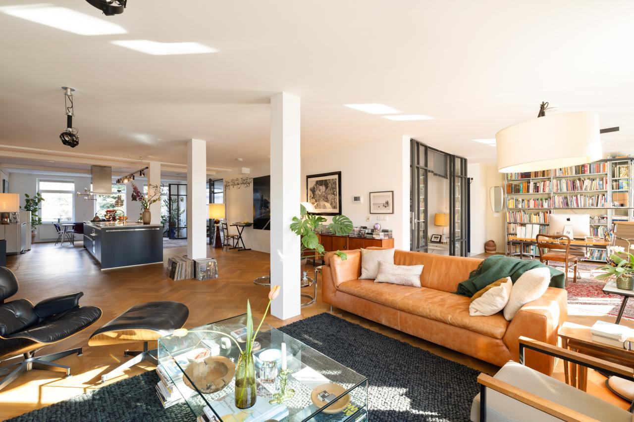 181 m² loft-penthouse met twee balkons - Afbeelding 1