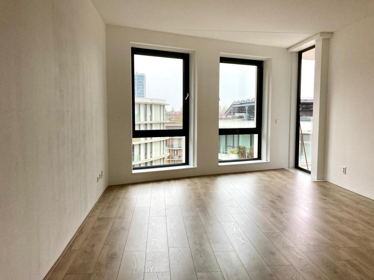 83 m² apartment with balcony in De Kolenkit - Image 2