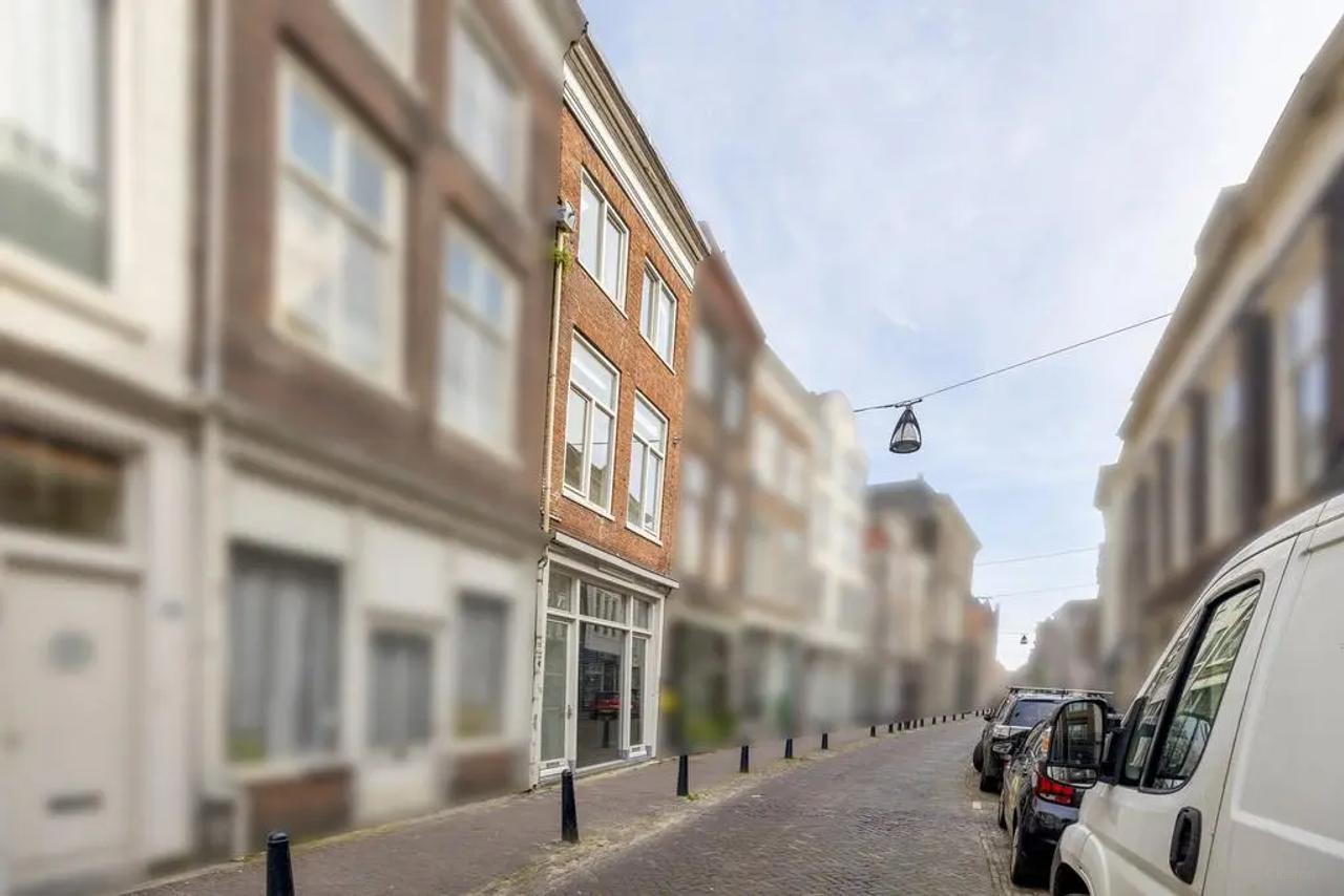 Rooftop terrace with views in Dordrecht - Image 3