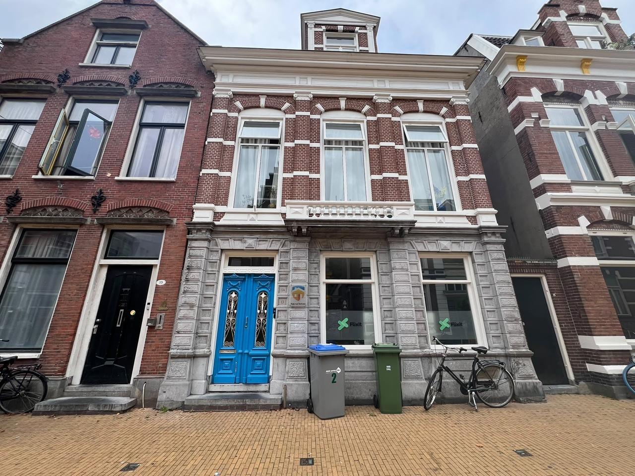 36 m² studio with separate bedroom - Image 1