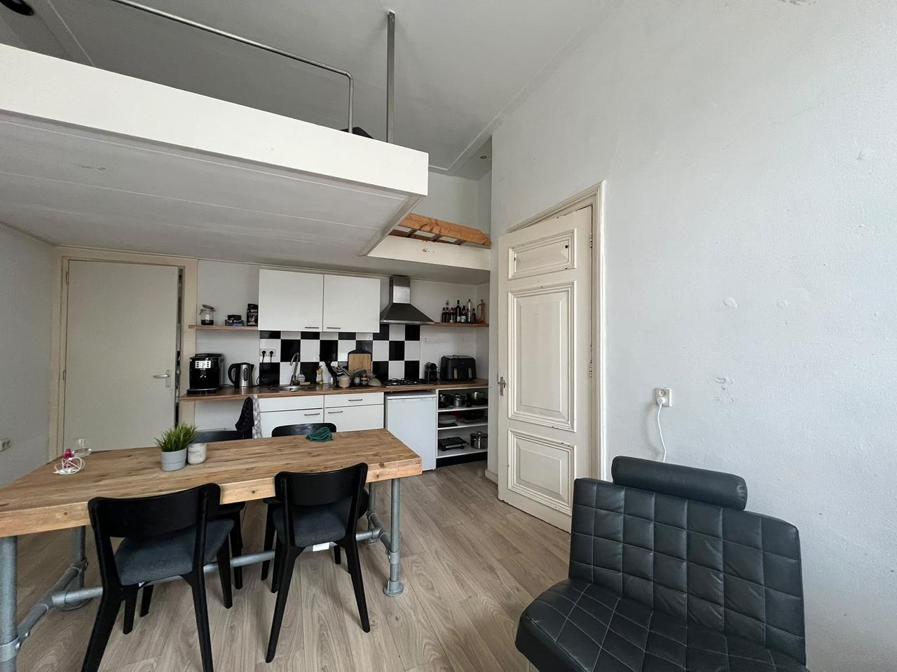 36 m² studio with separate bedroom - Image 6