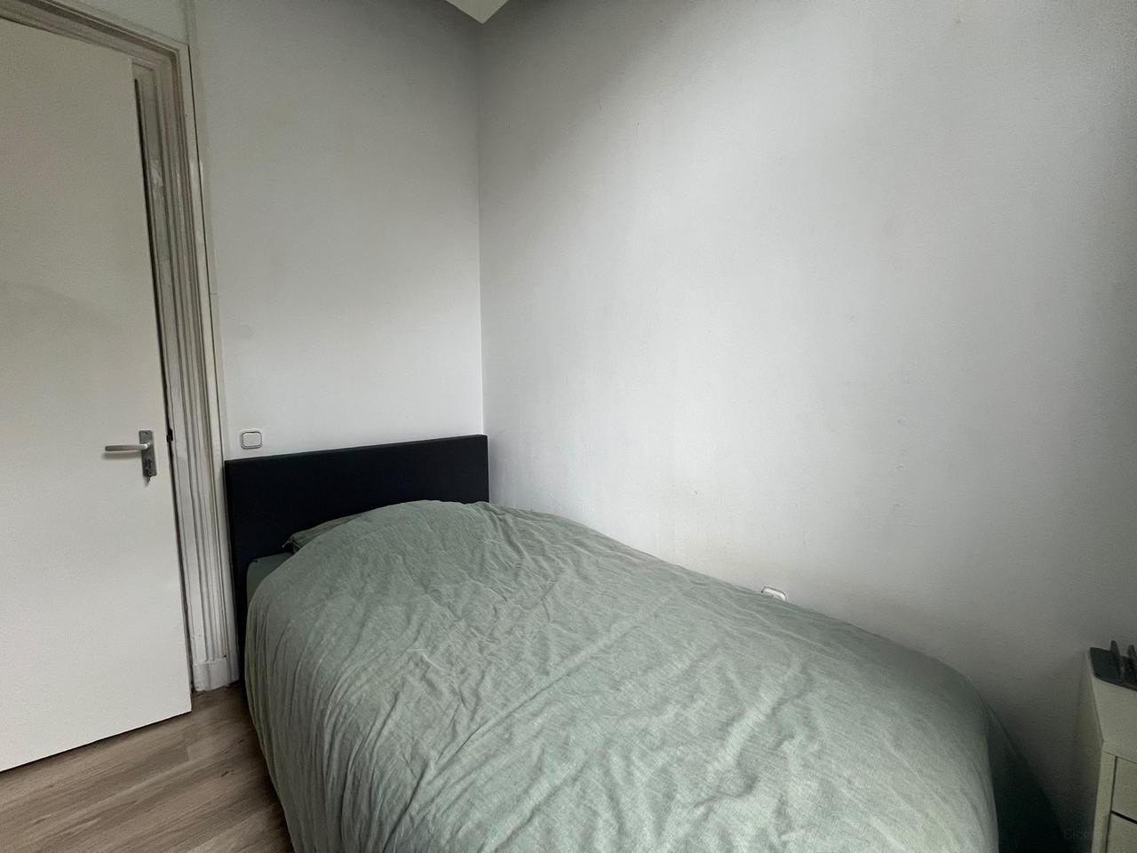 36 m² studio with separate bedroom - Image 11