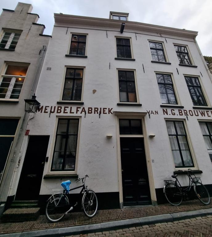 One-bedroom apartment near Domplein, Utrecht - Image 6