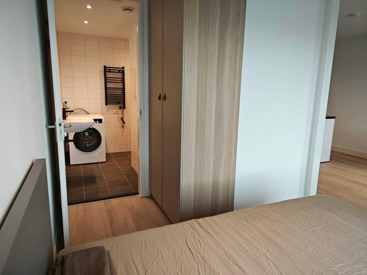 Gemeubileerd appartement op 17e verdieping - Afbeelding 7