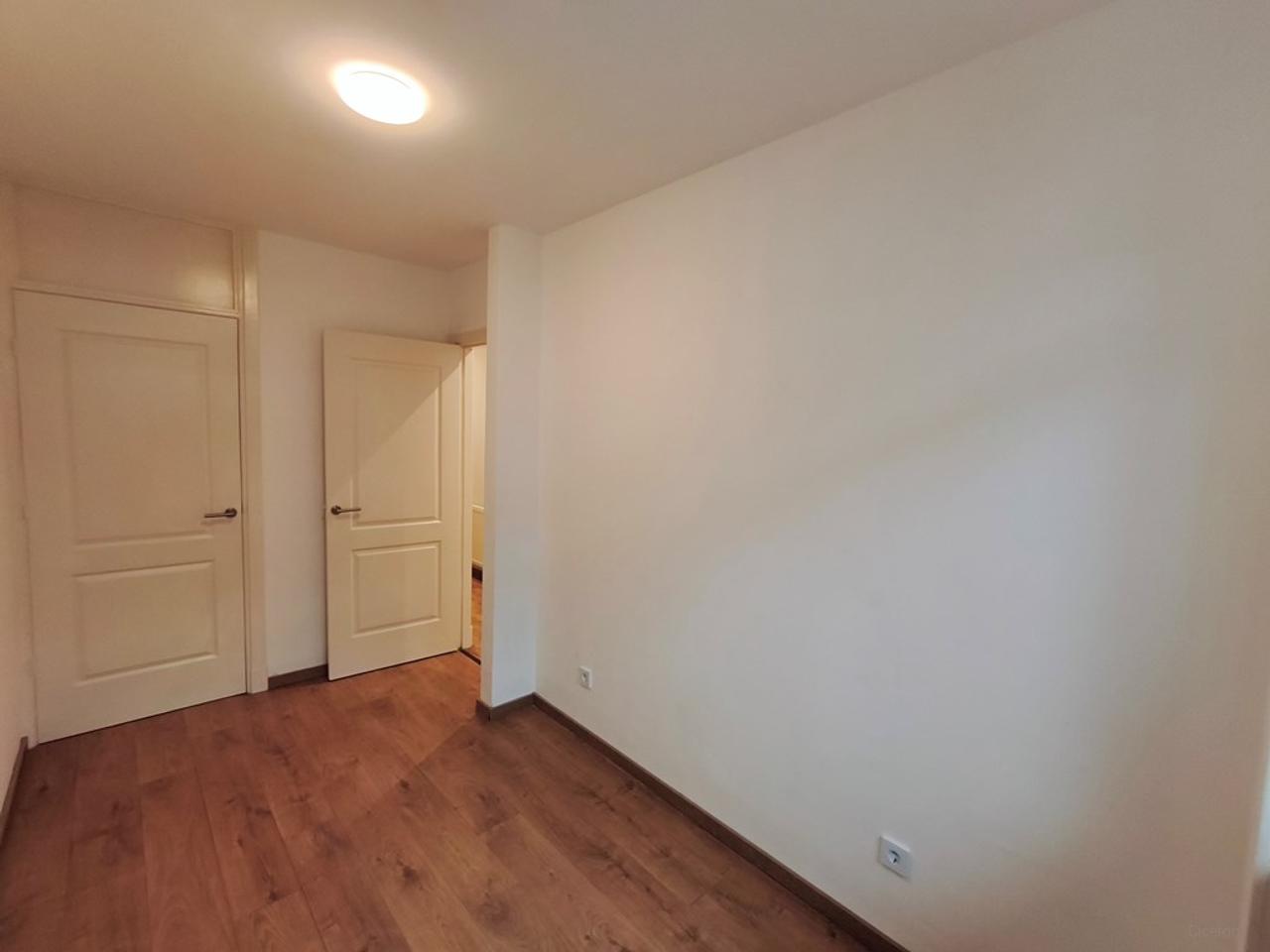 Ground-floor home with garden and 3 bedrooms - Image 13