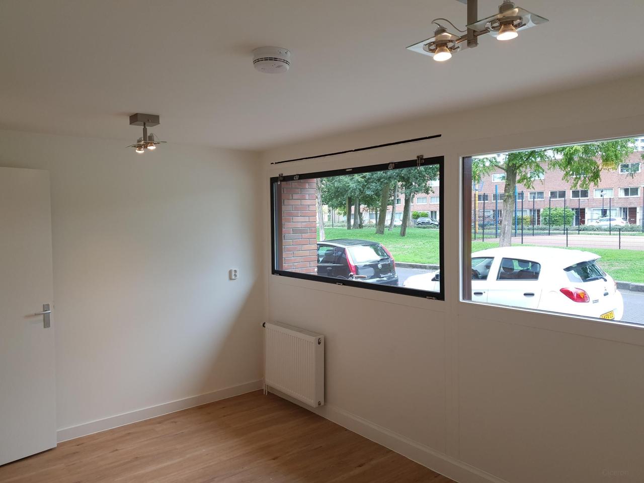 Available now: 2-bedroom apartment in Bijlmer Oost - Image 15
