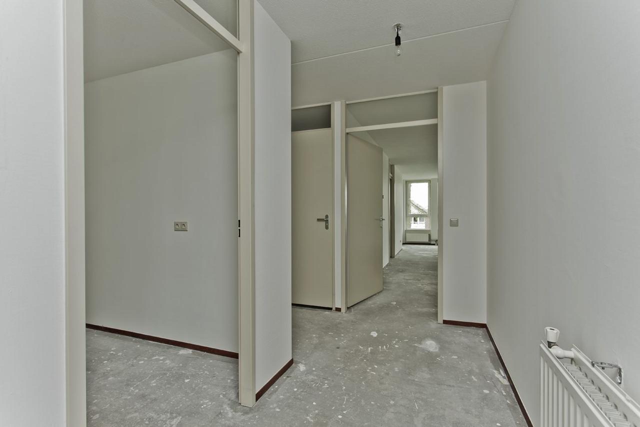 93 m² apartment with balcony in Colmschate - Image 3