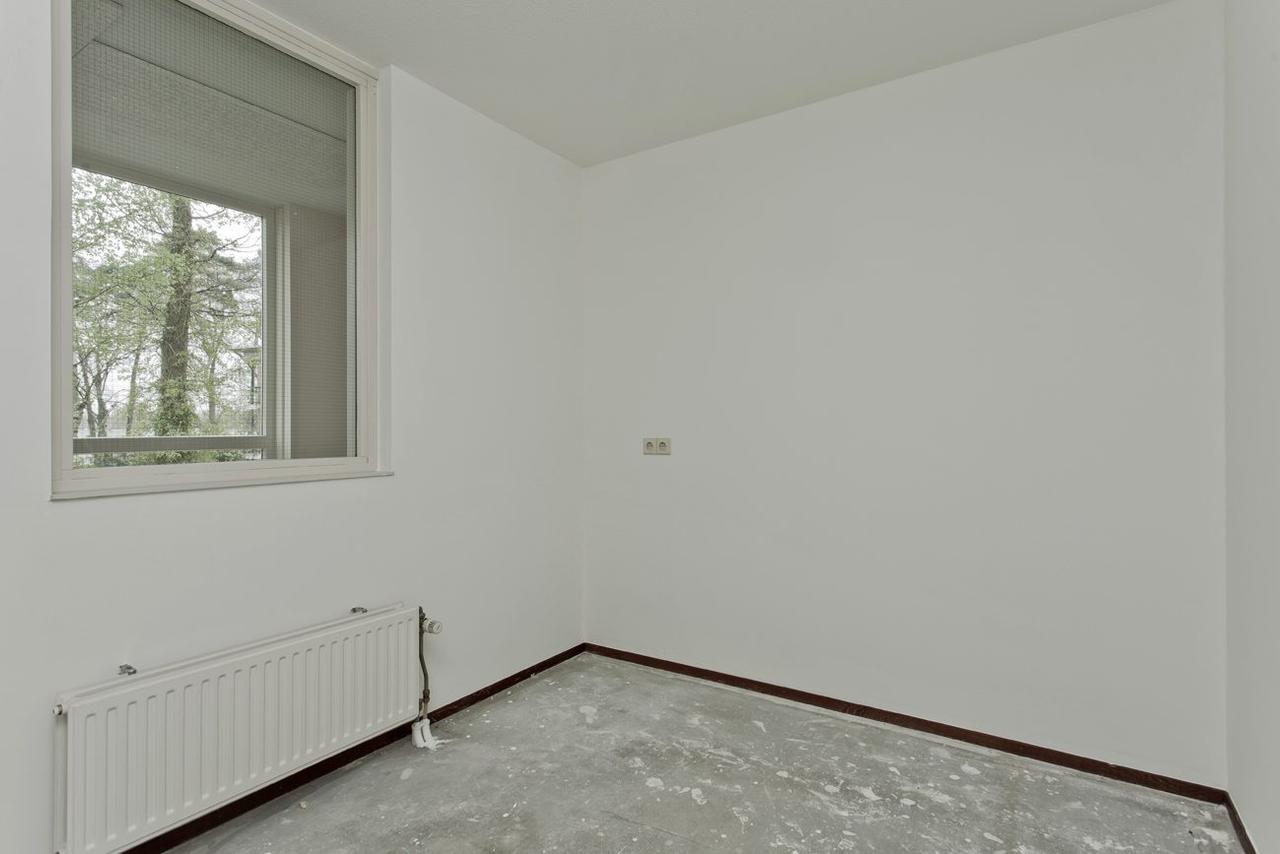 93 m² apartment with balcony in Colmschate - Image 4