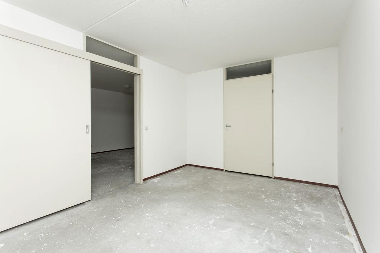 93 m² apartment with balcony in Colmschate - Image 11